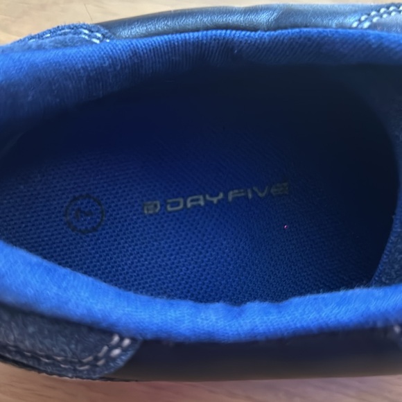 DAYFIVE MEN’S SHOE - Picture 3 of 3